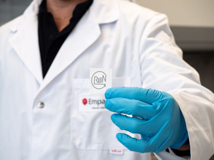 Smart sensor tag protects sensitive goods